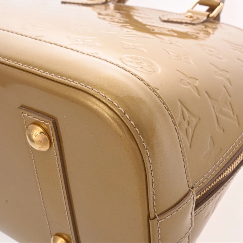 Louis Vuitton Glossy Gold Monogram Satchel PREOWNED. - Picture 6 of 10